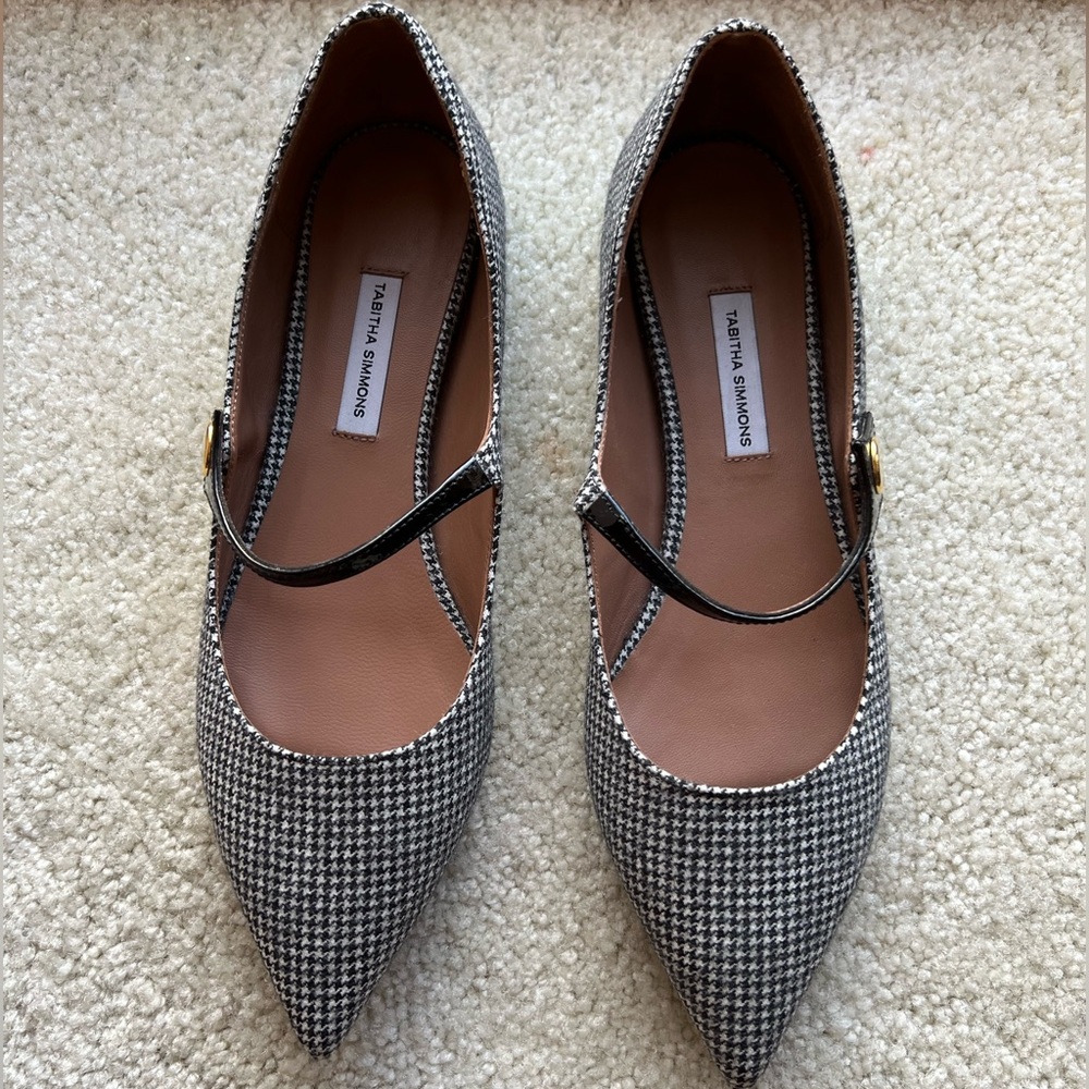 NWOT Tabitha Simmons pointy toe tweed ballet flats with decorative stripe